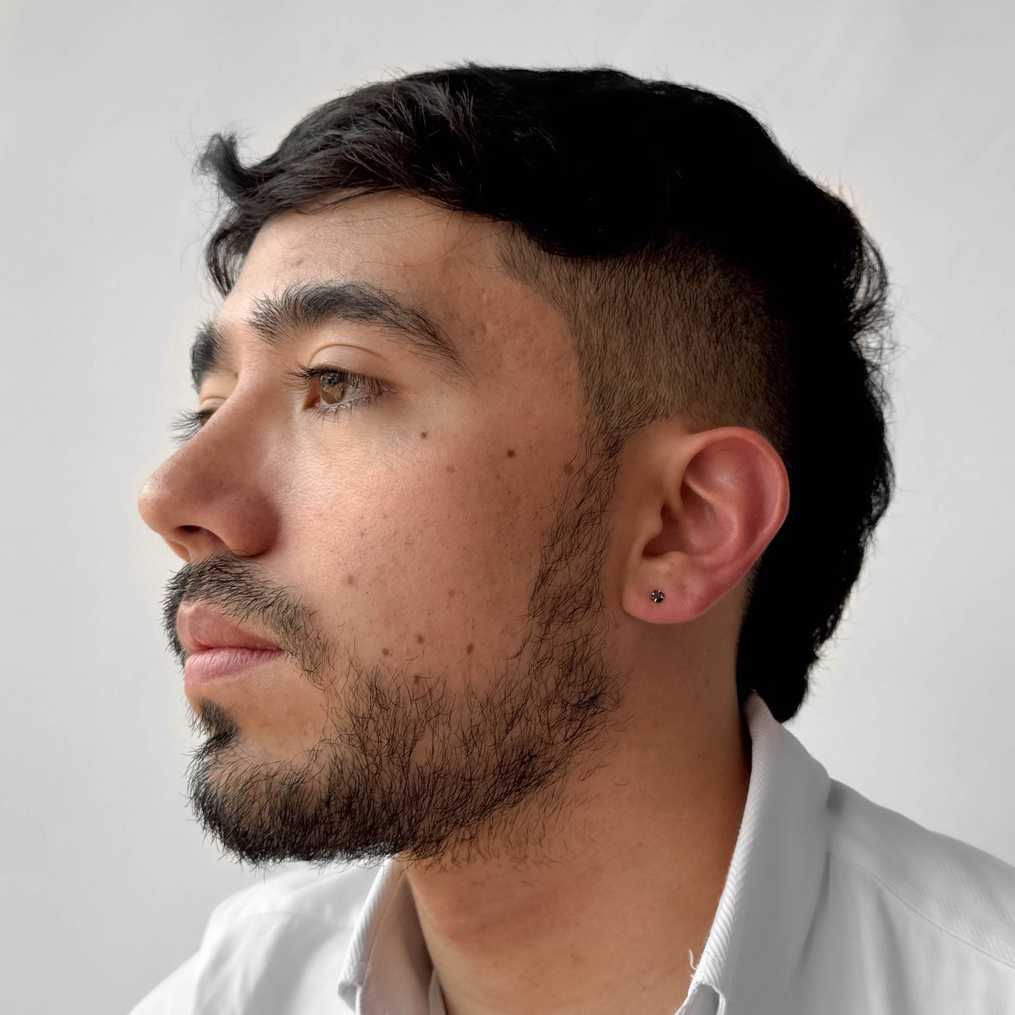 Topo zircon cuadrado negro pequeño