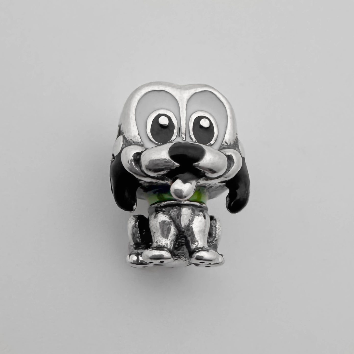Charm Pluto bebé