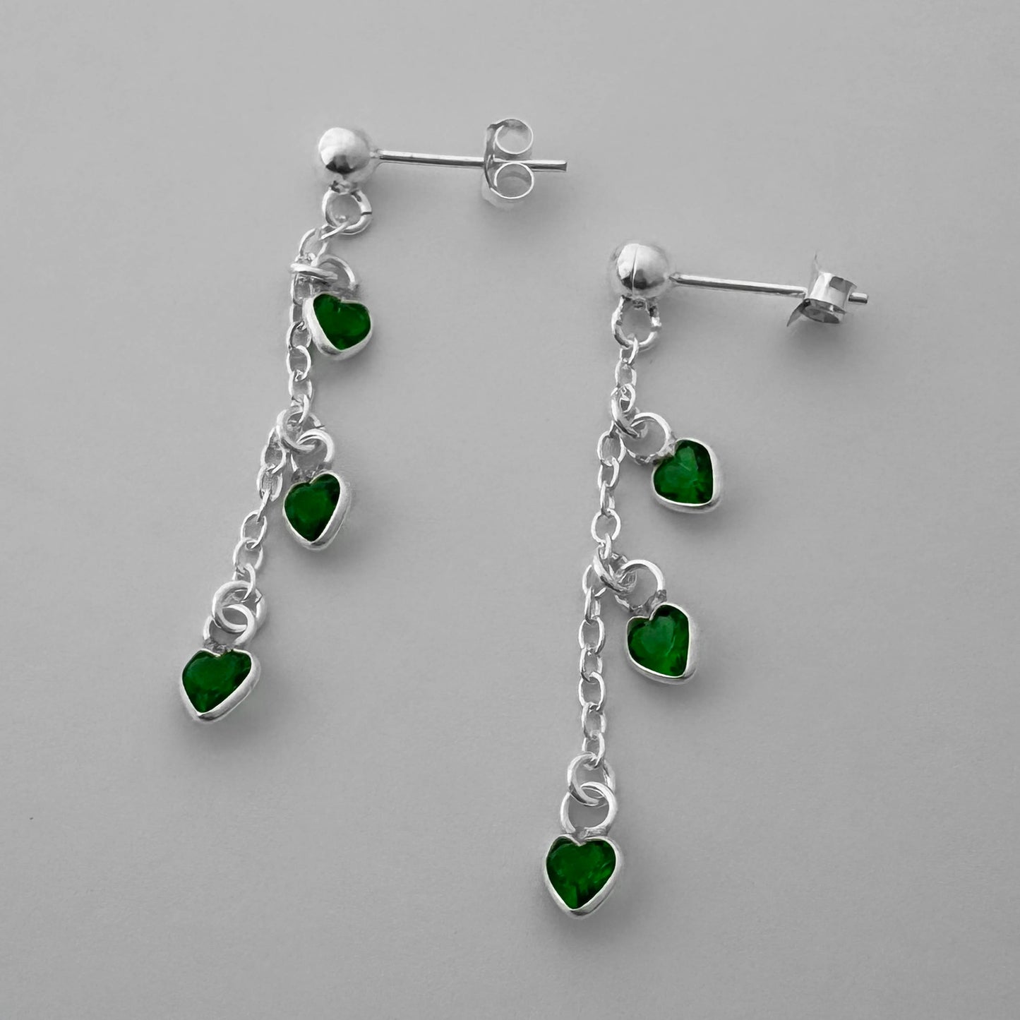 Aretes corazones colores