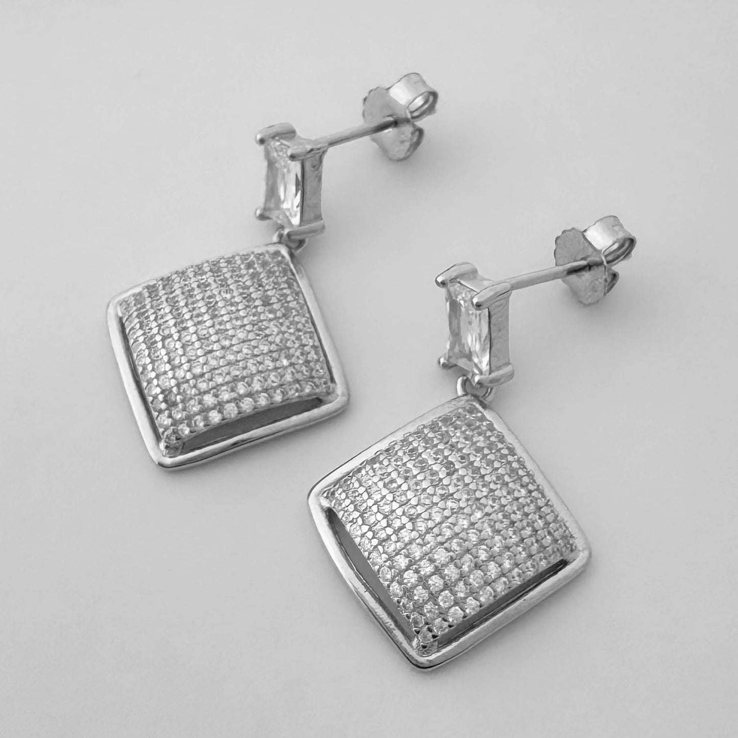 Aretes rombos brillo