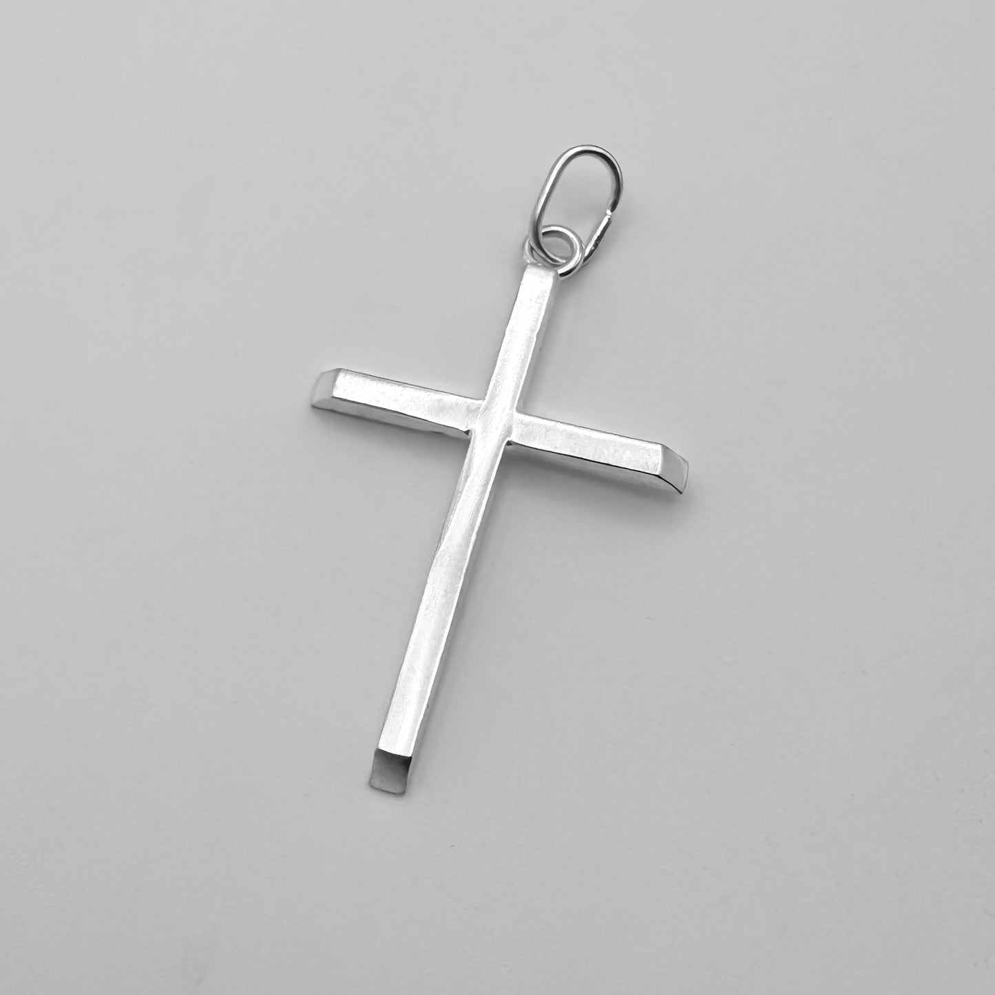 Cruz maciza cuadrada