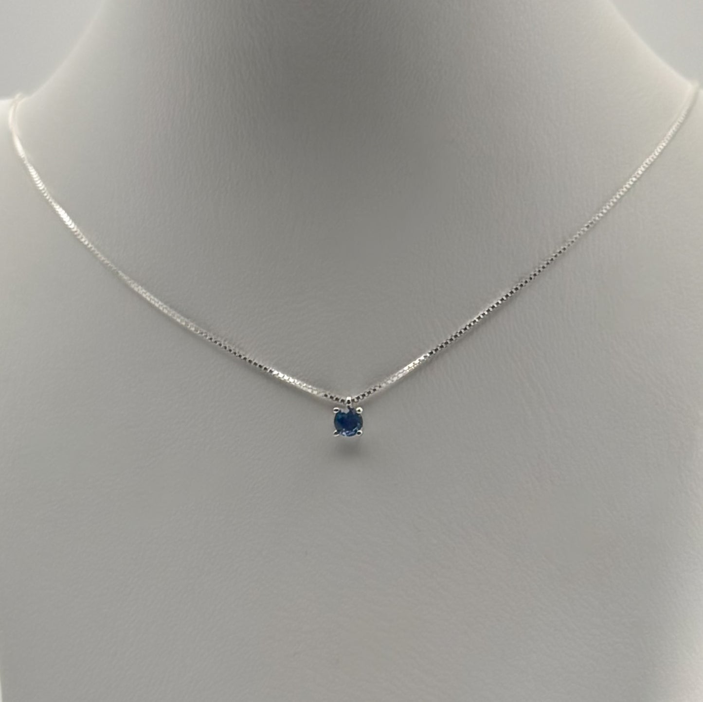 Collar con Zafiro
