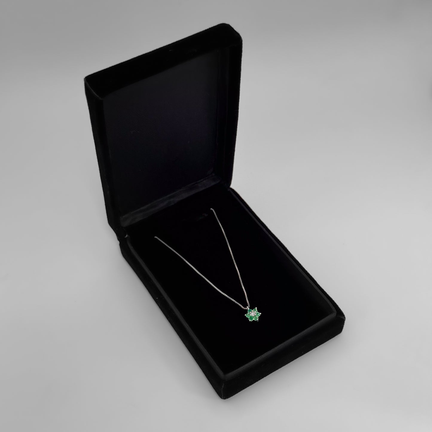 Small Flower Esmeralda y Diamante box