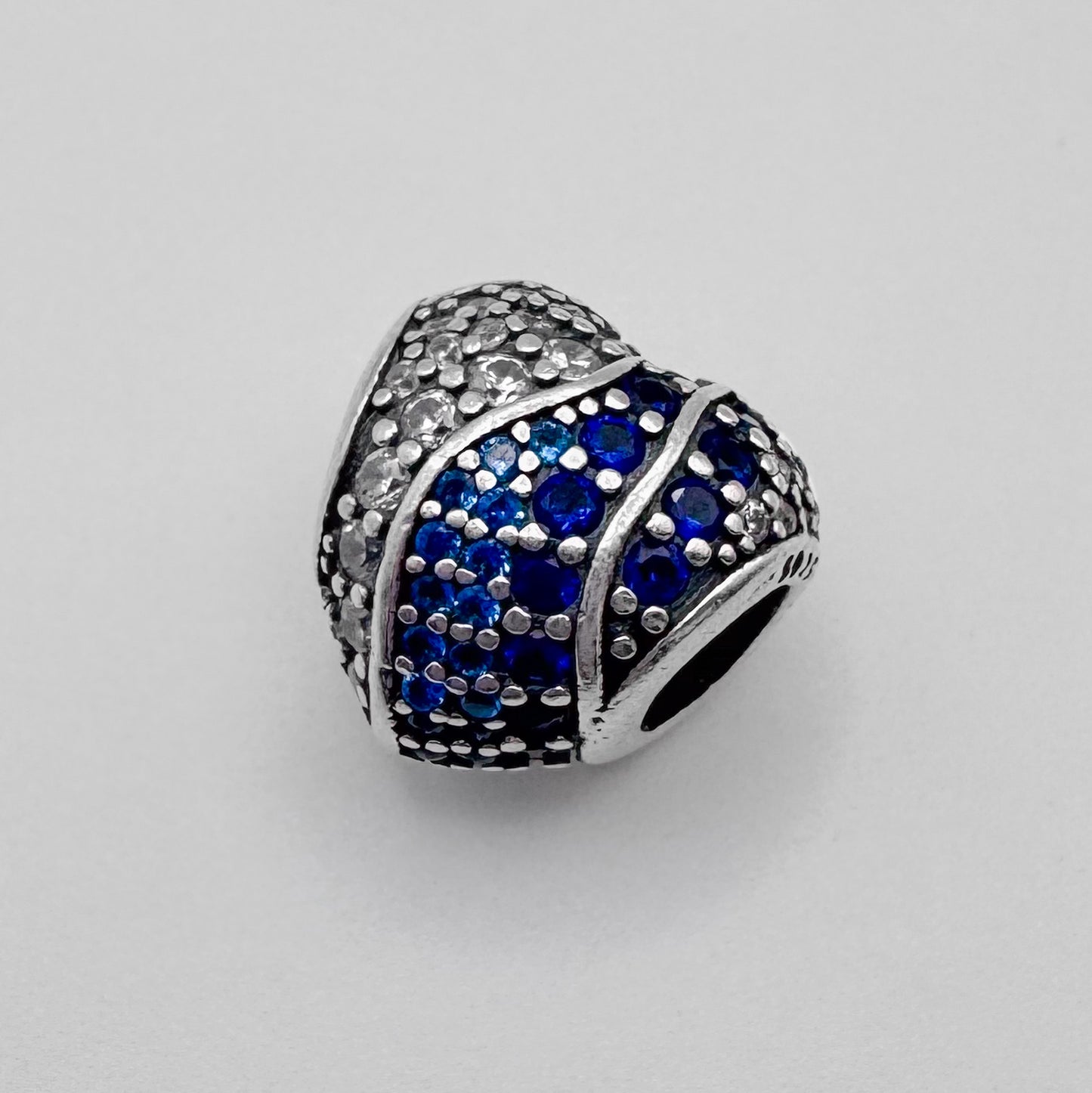 Charm Corazón Brillo Azul