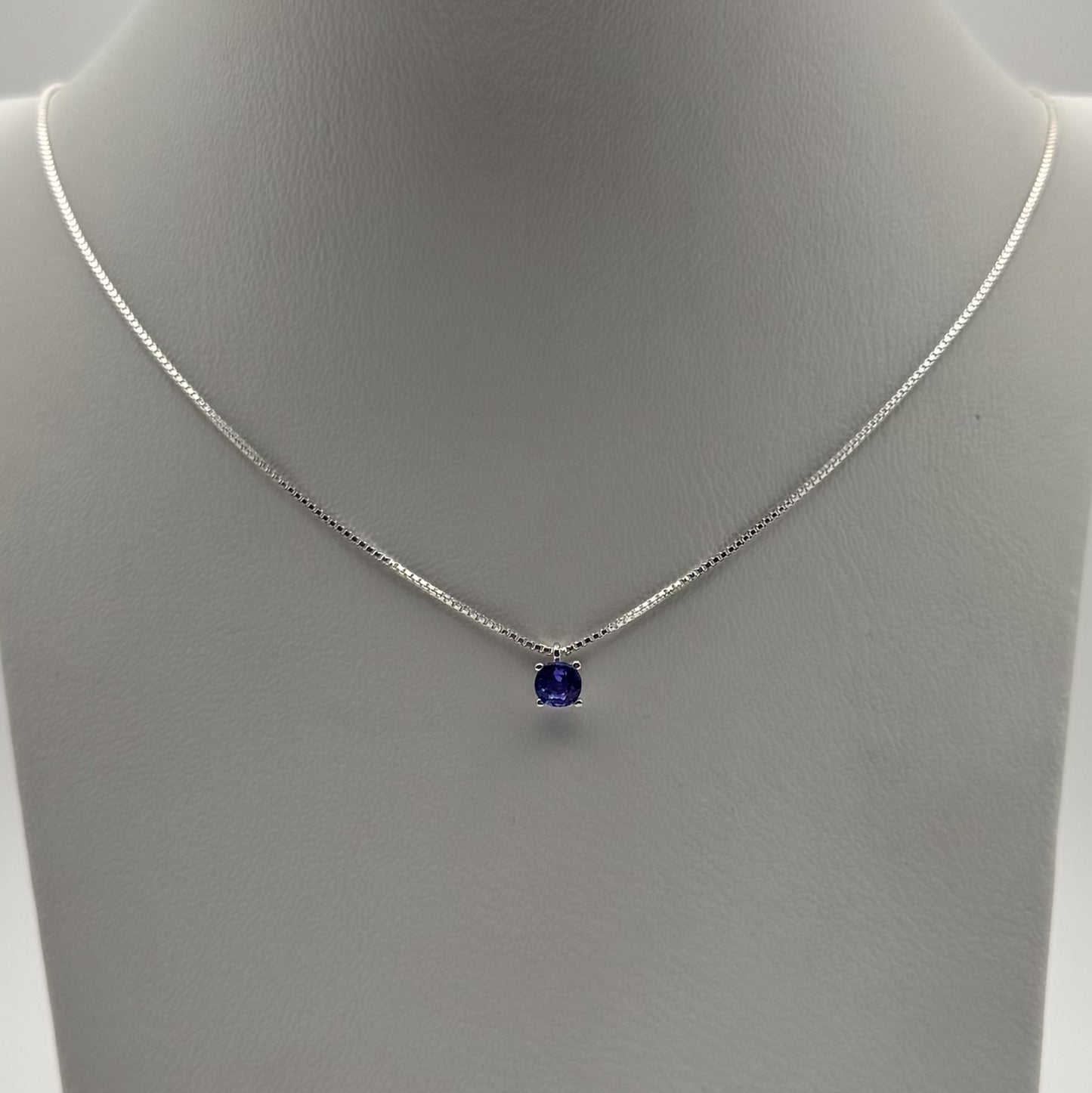 Collar con Tanzanita