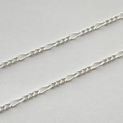 Cadena Cartier delgada