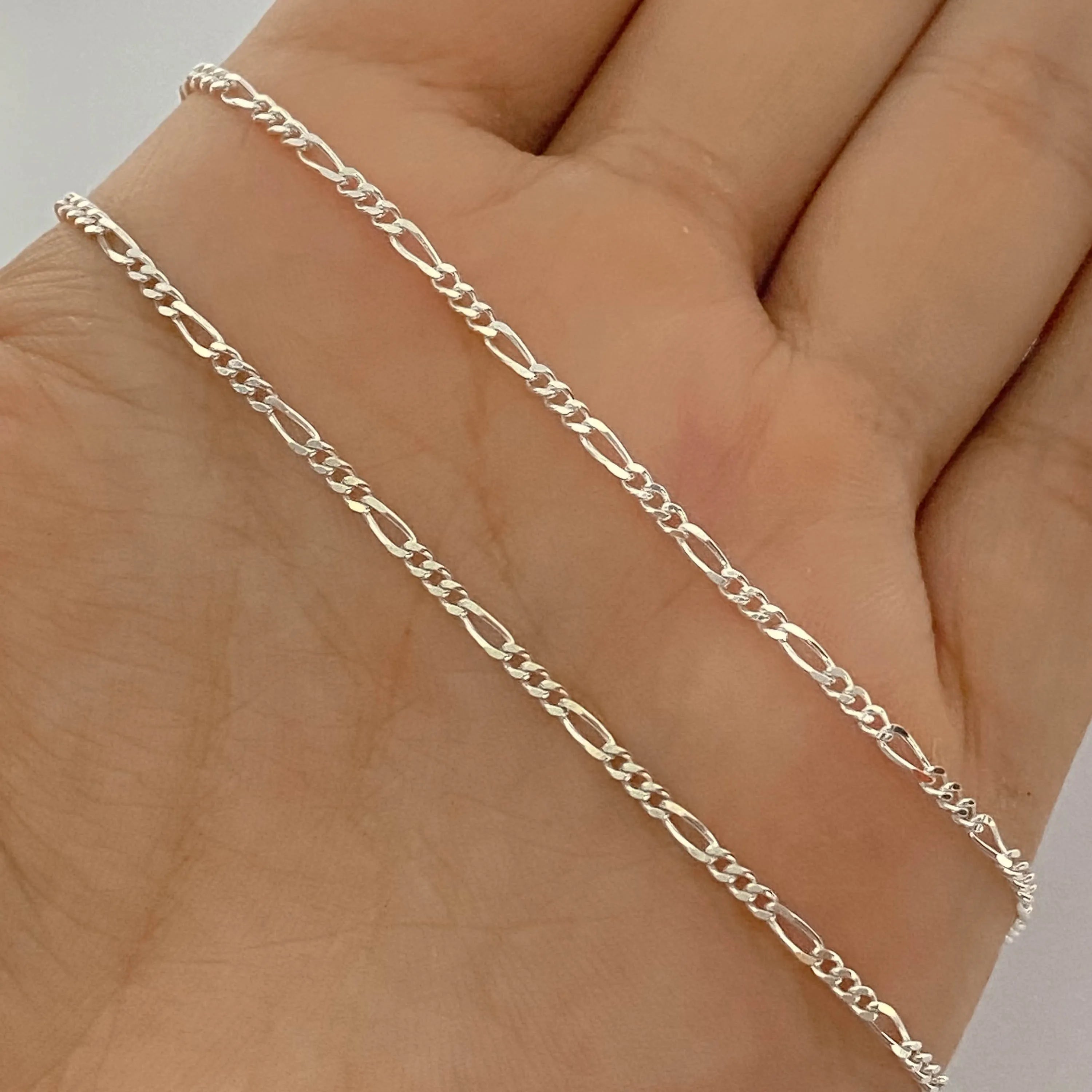 Cadena Cartier Delgada