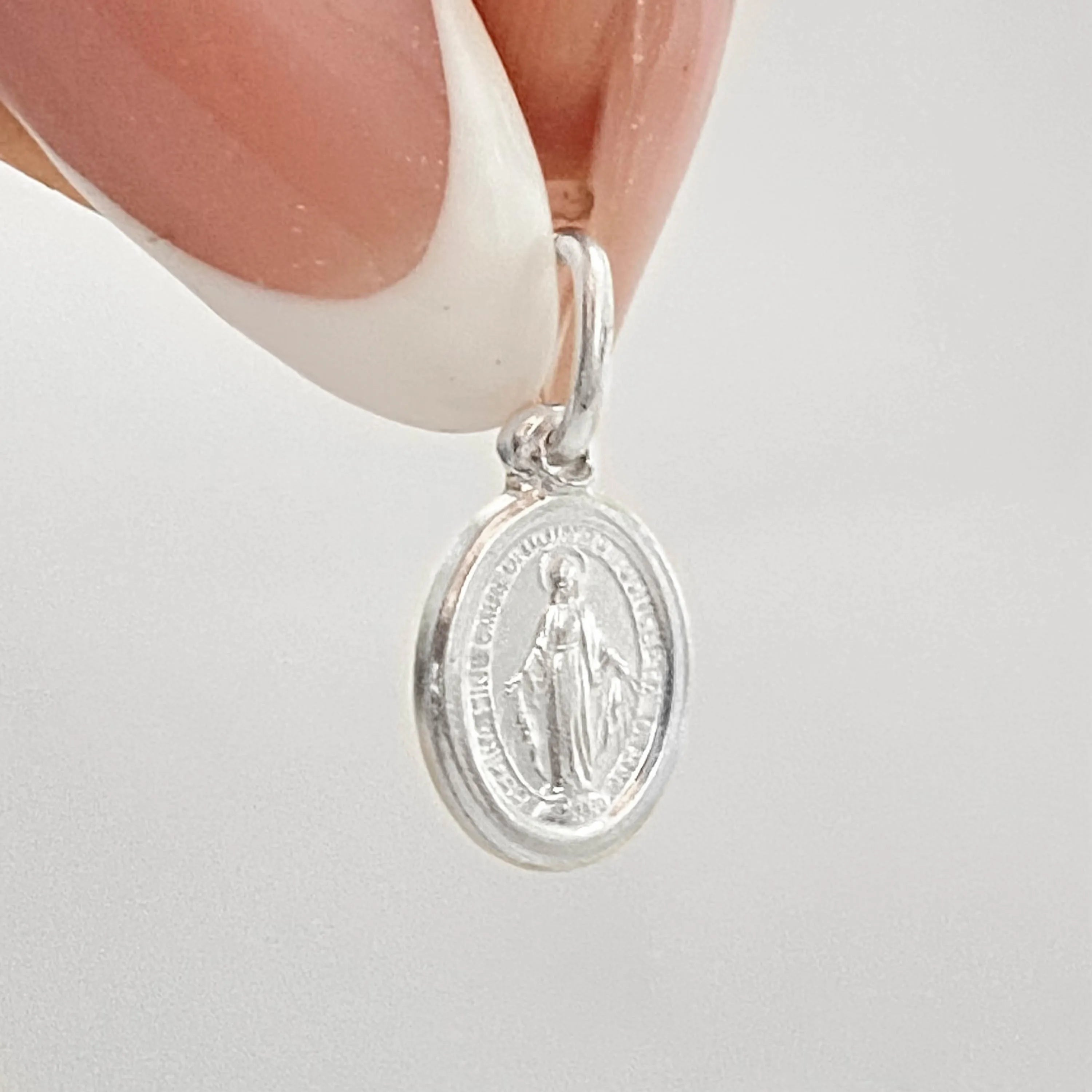 Dije Virgen Milagrosa mini plata ley 925