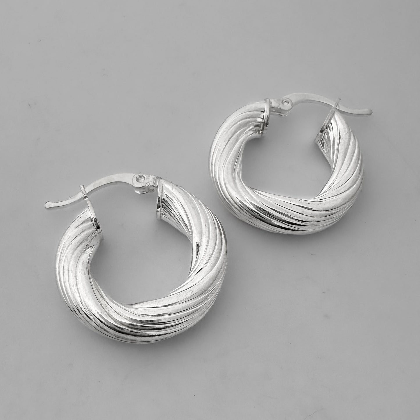 Candongas melcocha fina pequeña