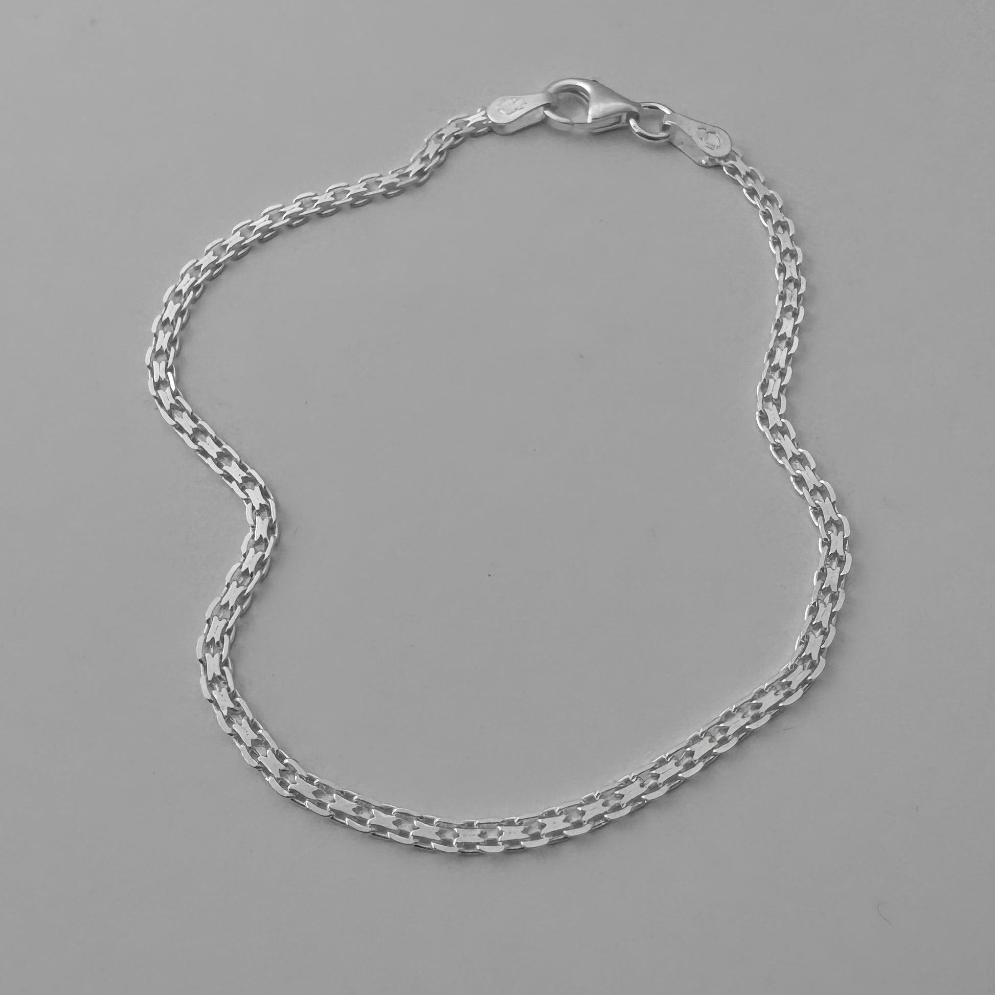 Pulsera Chinesco delgada