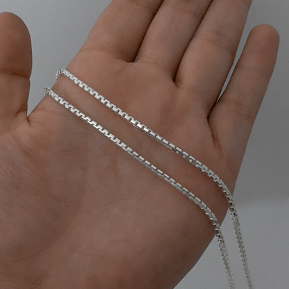 Cadena veneciana mediana