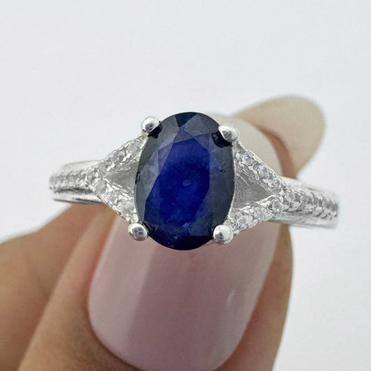 Anillo Zafiro ovalado