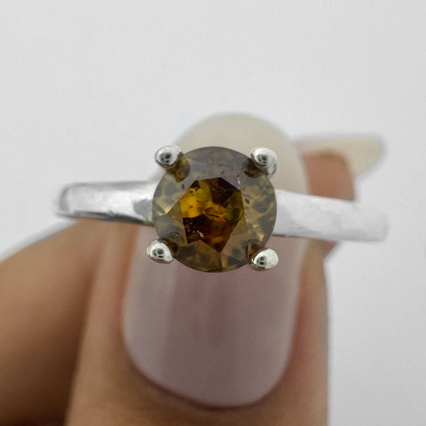 Anillo con Zafiro Café Natural
