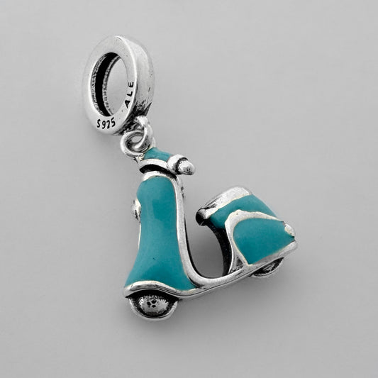 Charm Vespa