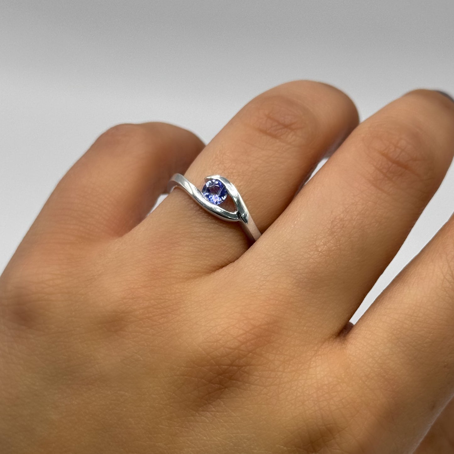 Anillo con Tanzanita