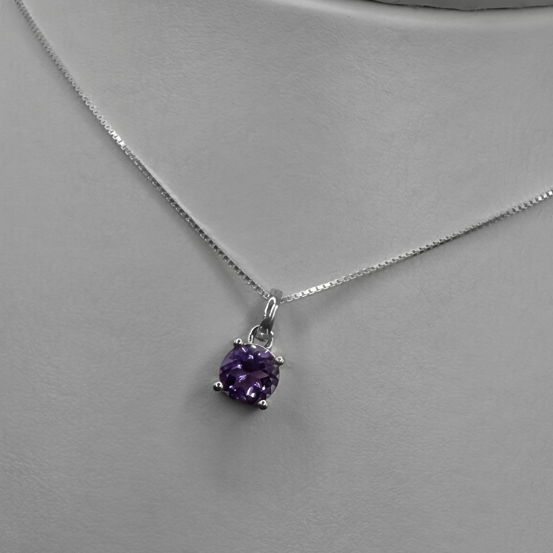 Collar Amatista Grande.