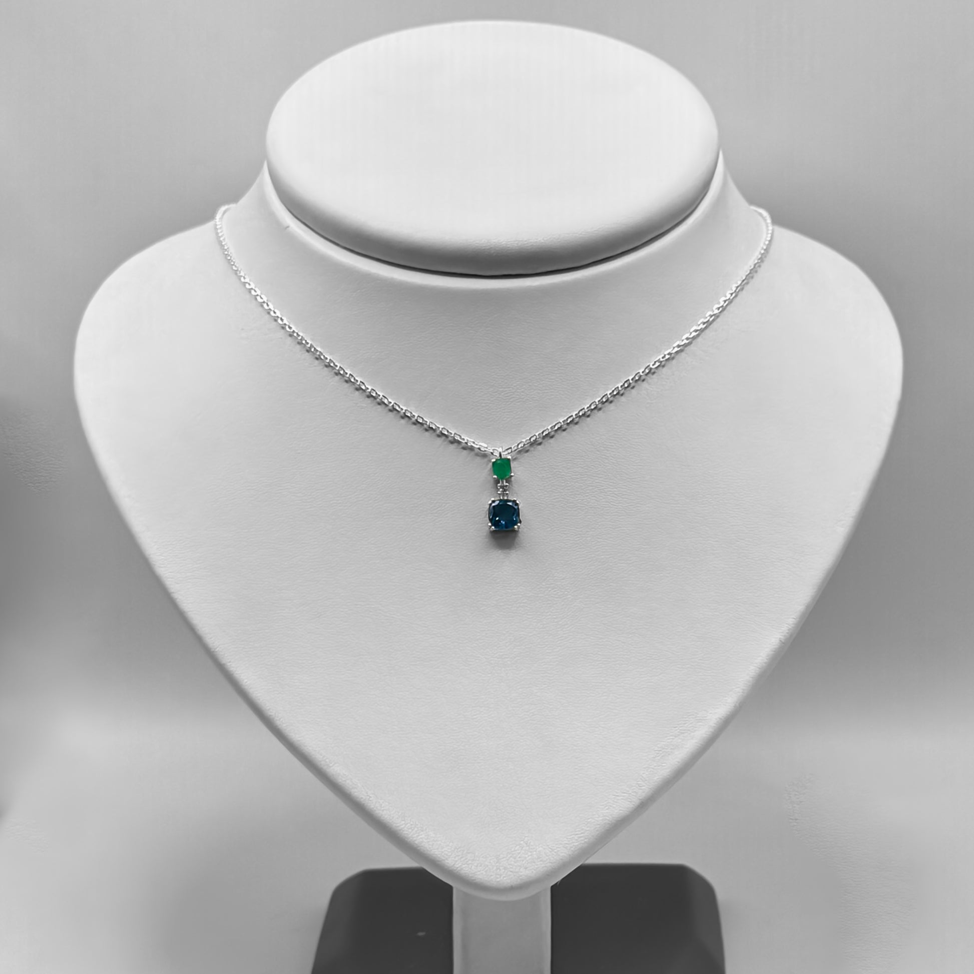 Collar Esmeralda Topacio Diamante