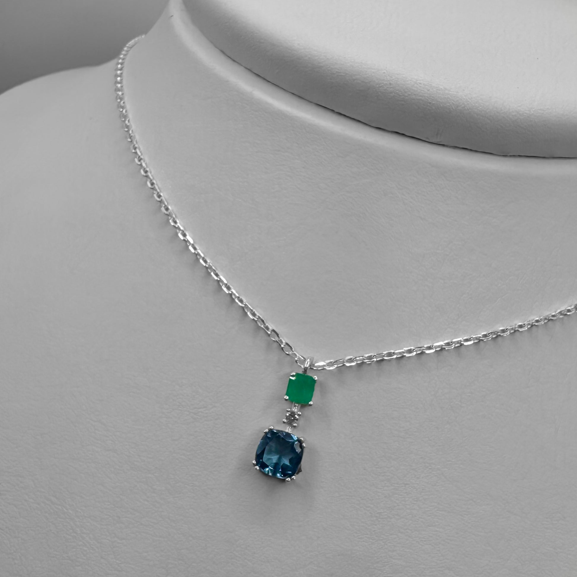 Collar Esmeralda Topacio Diamante