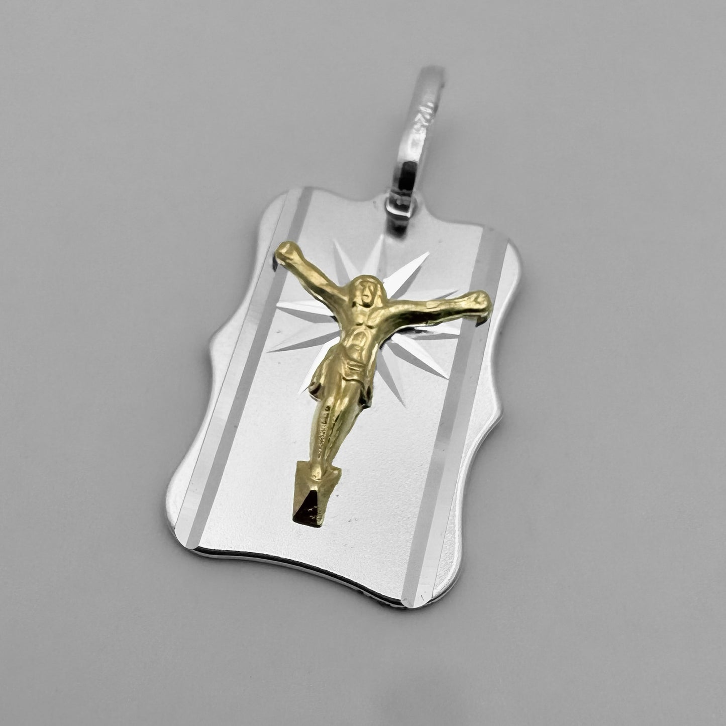 Dije placa ondulada con Cristo