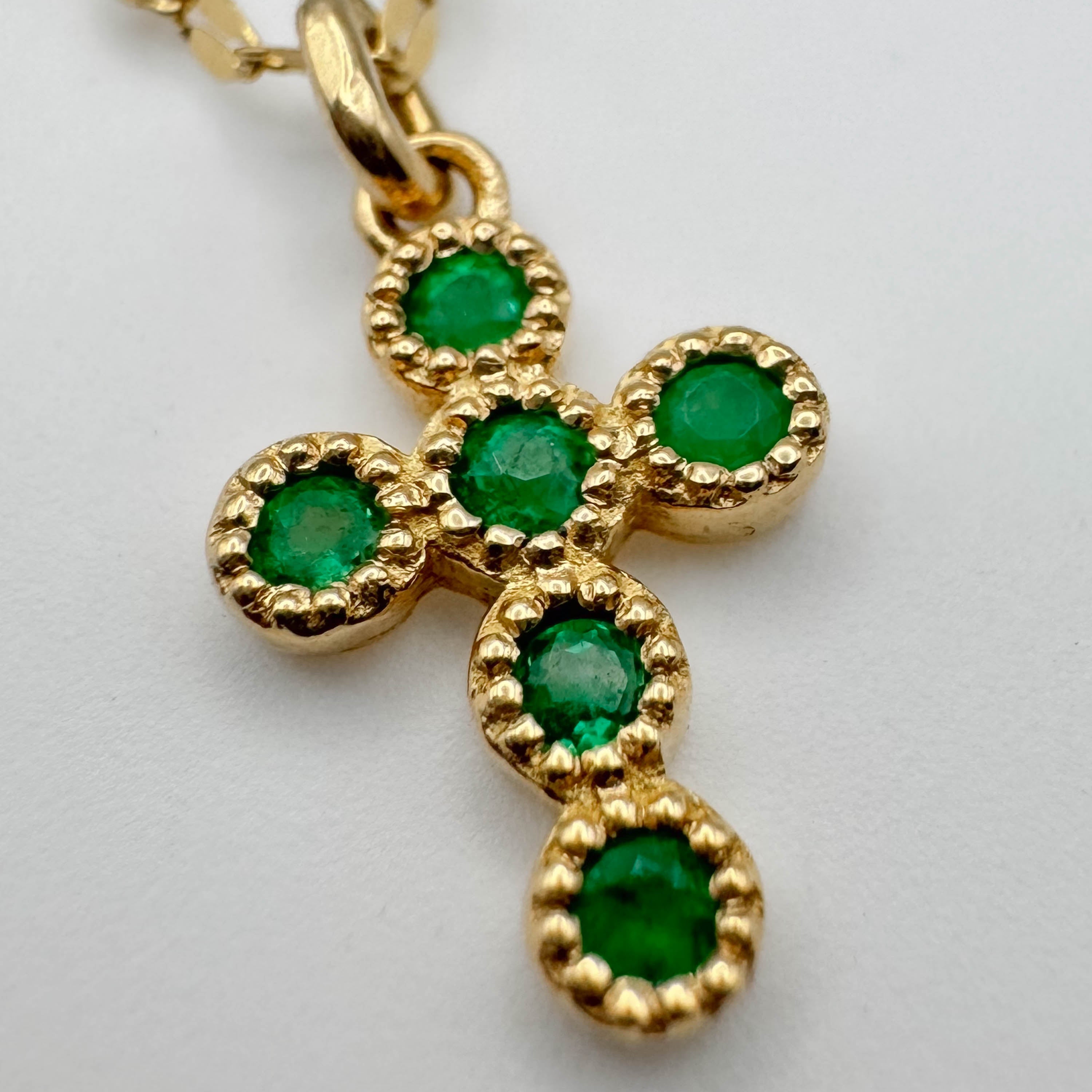 Collar Oro Cruz Gemas