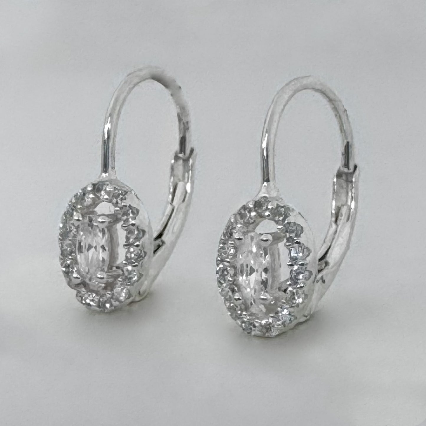 Aretes marquesa ovalada