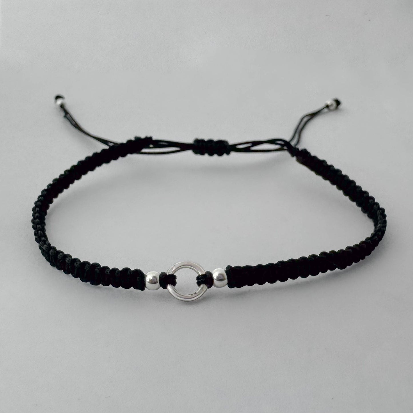 Pulsera tejida