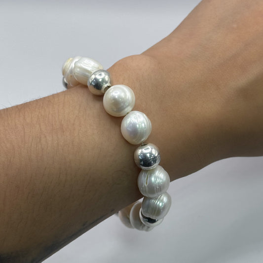 Pulsera de perlas cultivadas grandes