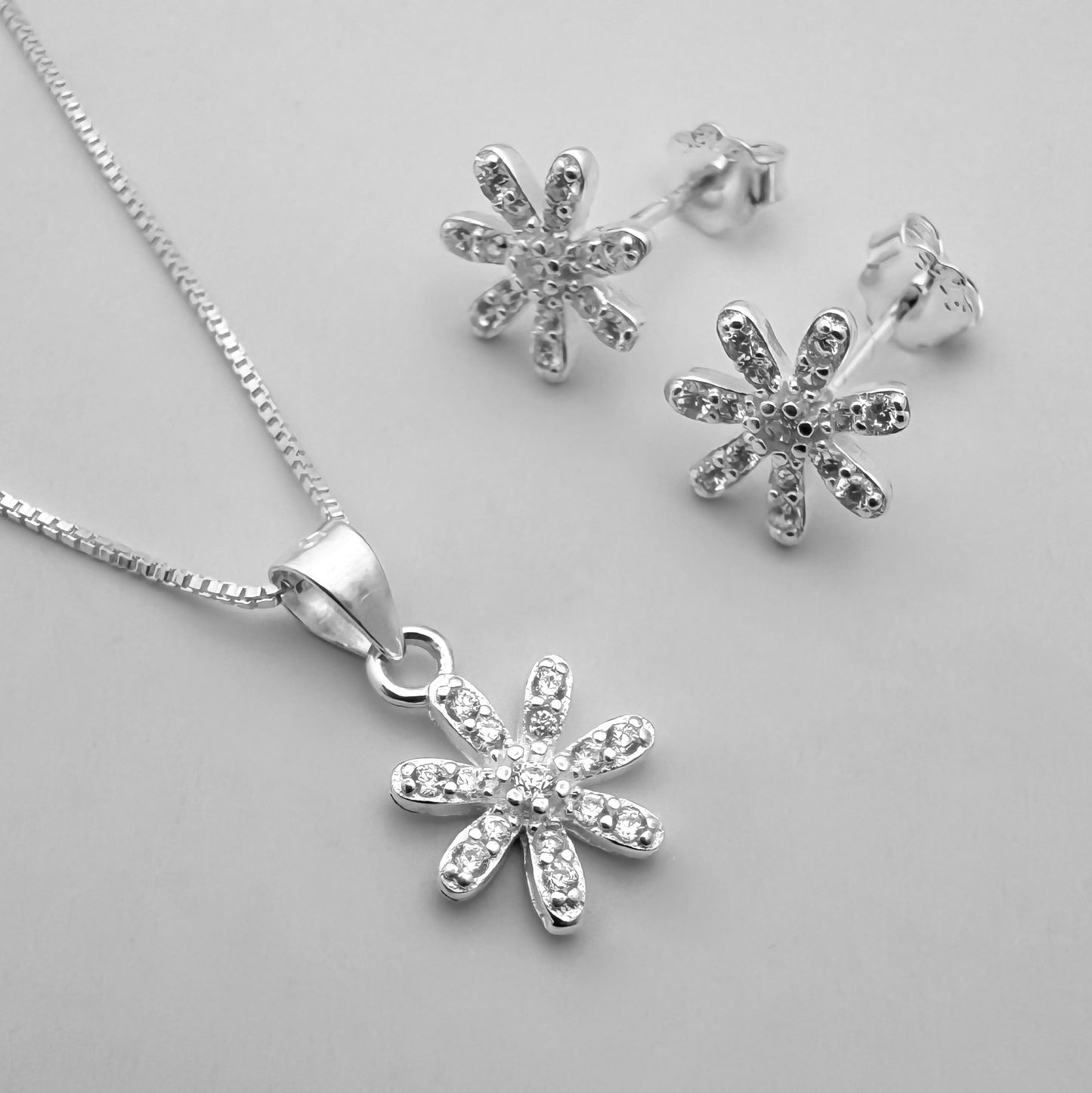 Juego Flores y Zircones