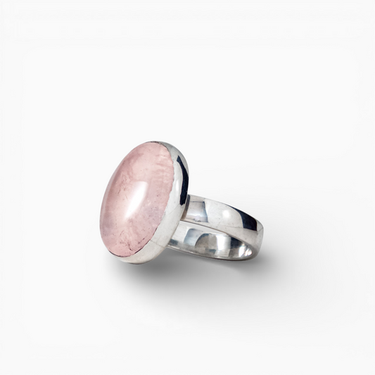 Anillo 'Esencia de Amor' – Plata Ley 925 y Cuarzo Rosa Natural