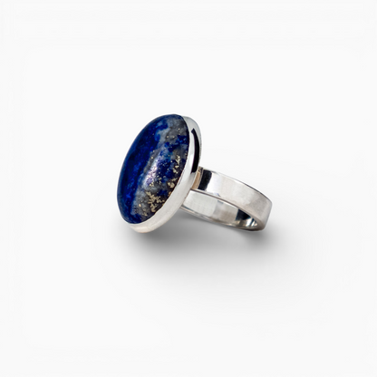 Anillo 'Cielo Estrellado' – Plata y pierda Lápiz Lázuli Natural