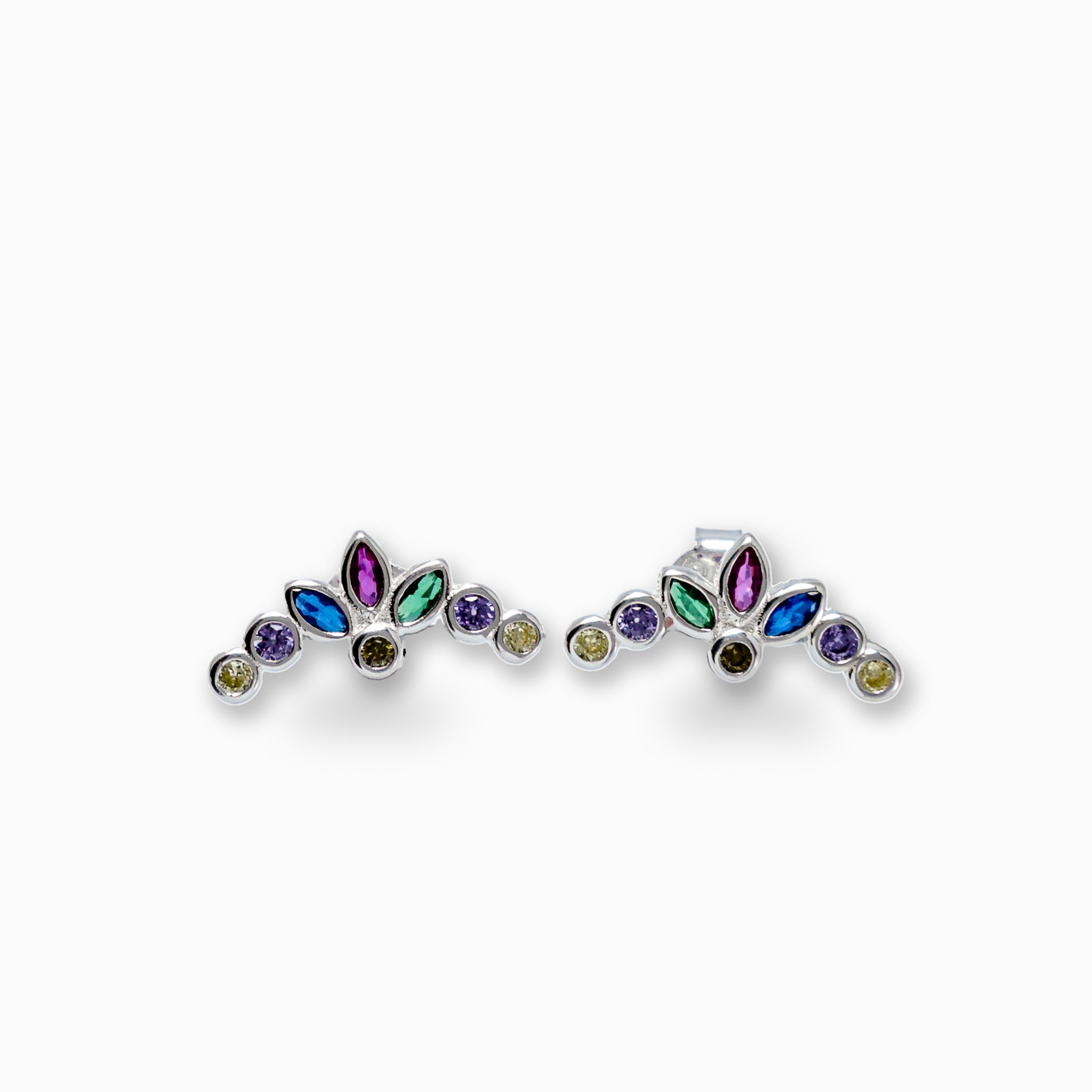 Par de aretes topos arqueados de 14x11mm en Plata Ley 925 engastados con circones multicolores en cortes redondos y marquesa.