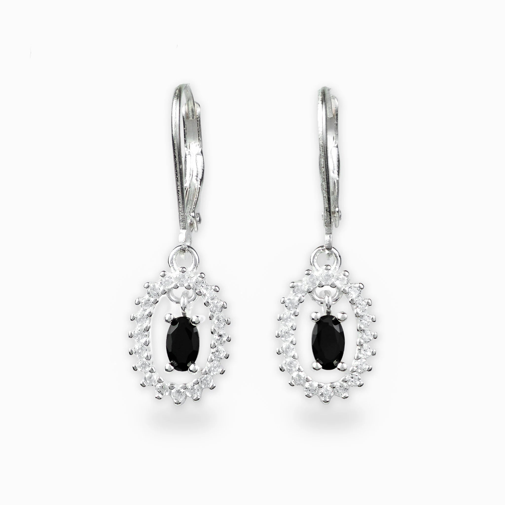 Aretes colgantes con diseño ovalado y circon negro en plata ley 925