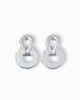 Aretes colgantes de plata ley 925 con diseño de gotas entrelazadas y caladas de 35 mm sobre fondo blanco.