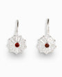 Aretes colgantes redondos en plata ley 925 con circon rojo central.