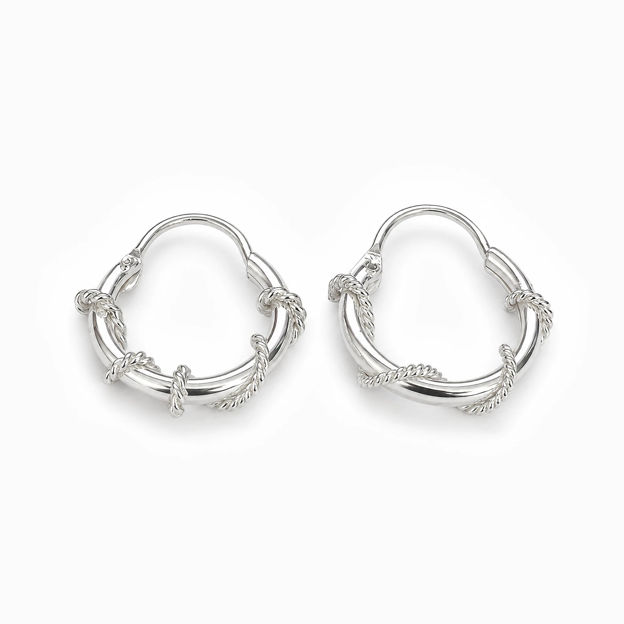 Candongas con diseño de hilo trenzado de 13 mm en plata ley 925 para mujer