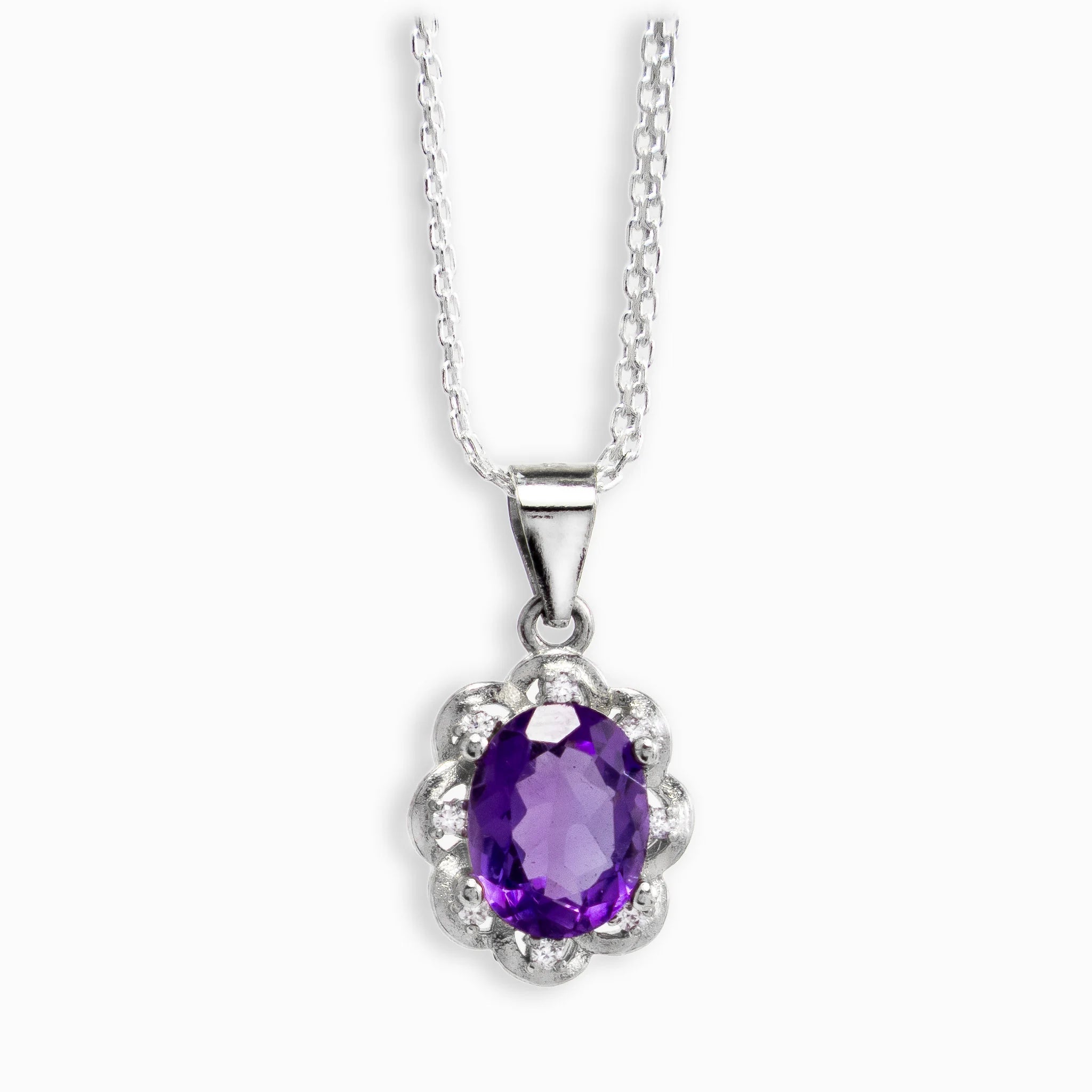 Dije clásico en plata ley 925 con amatista de alta calidad para mujer