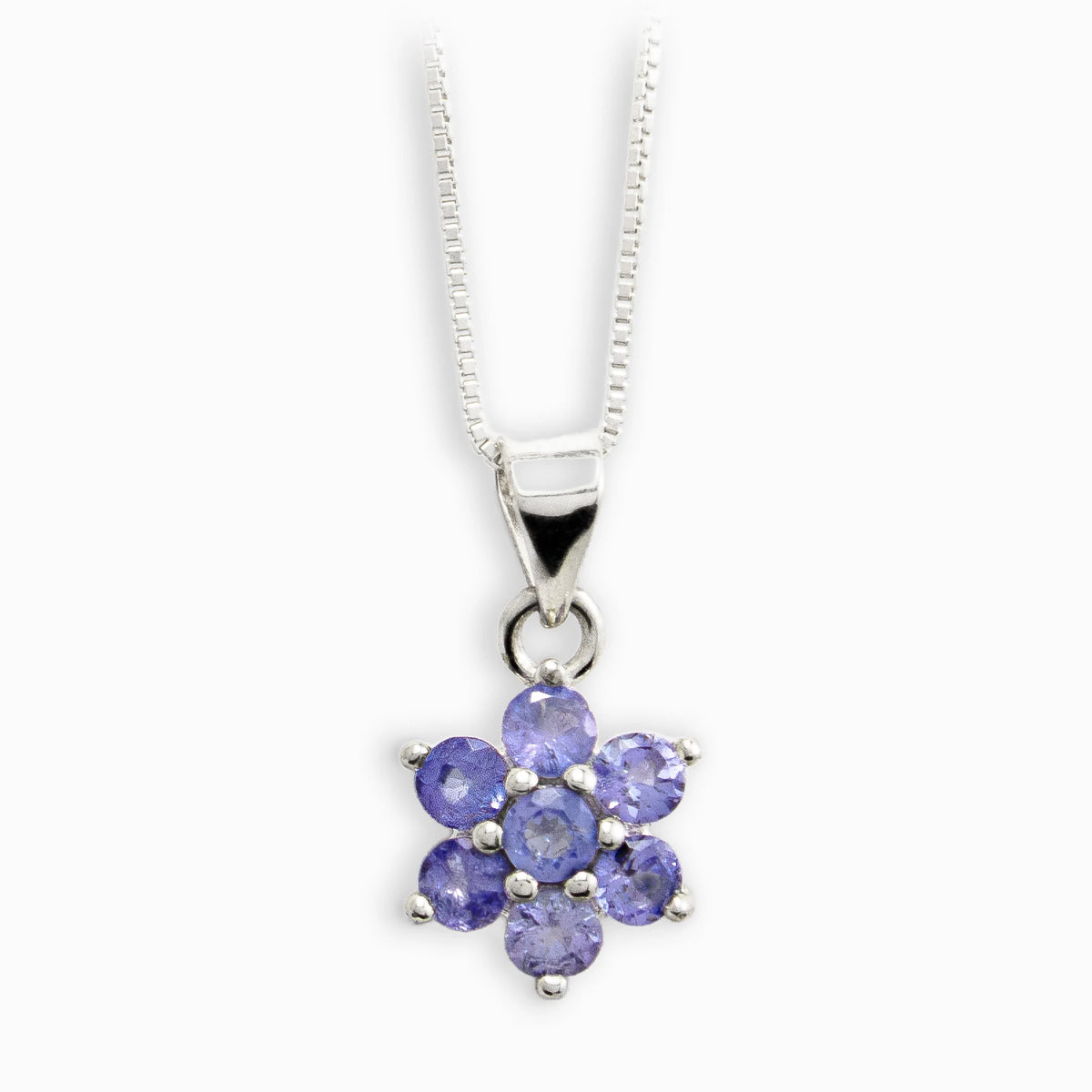 Collar floral clásico en plata ley 925 con tanzanitas para mujer