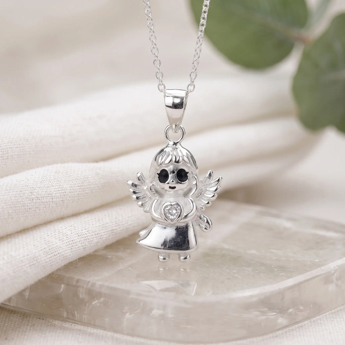 Dije de Ángel de la Guarda en plata ley 925 para mujer