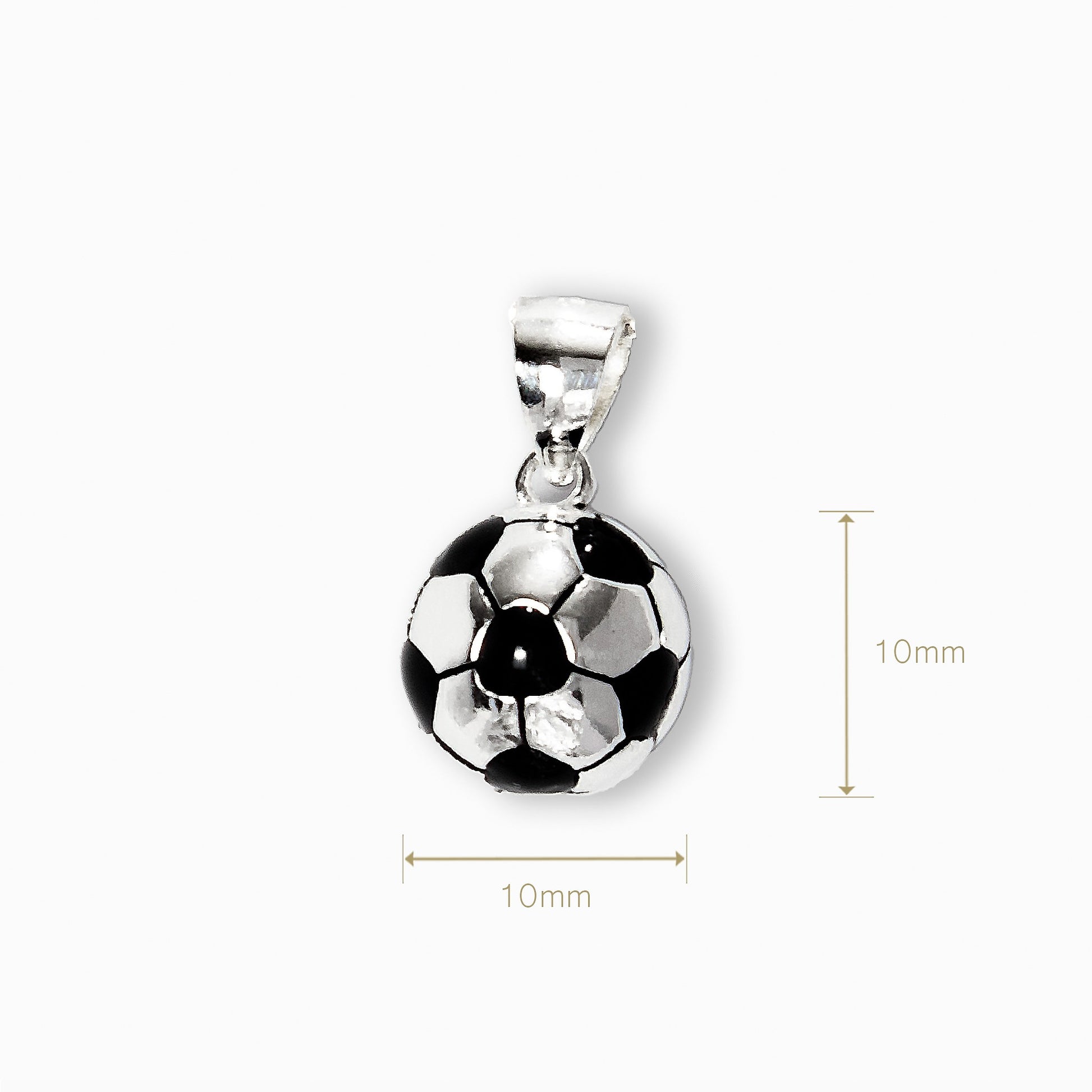 Dije tridimensional con forma de balón de fútbol en Plata Ley 925 con detalles esmaltados en negro sobre fondo blanco