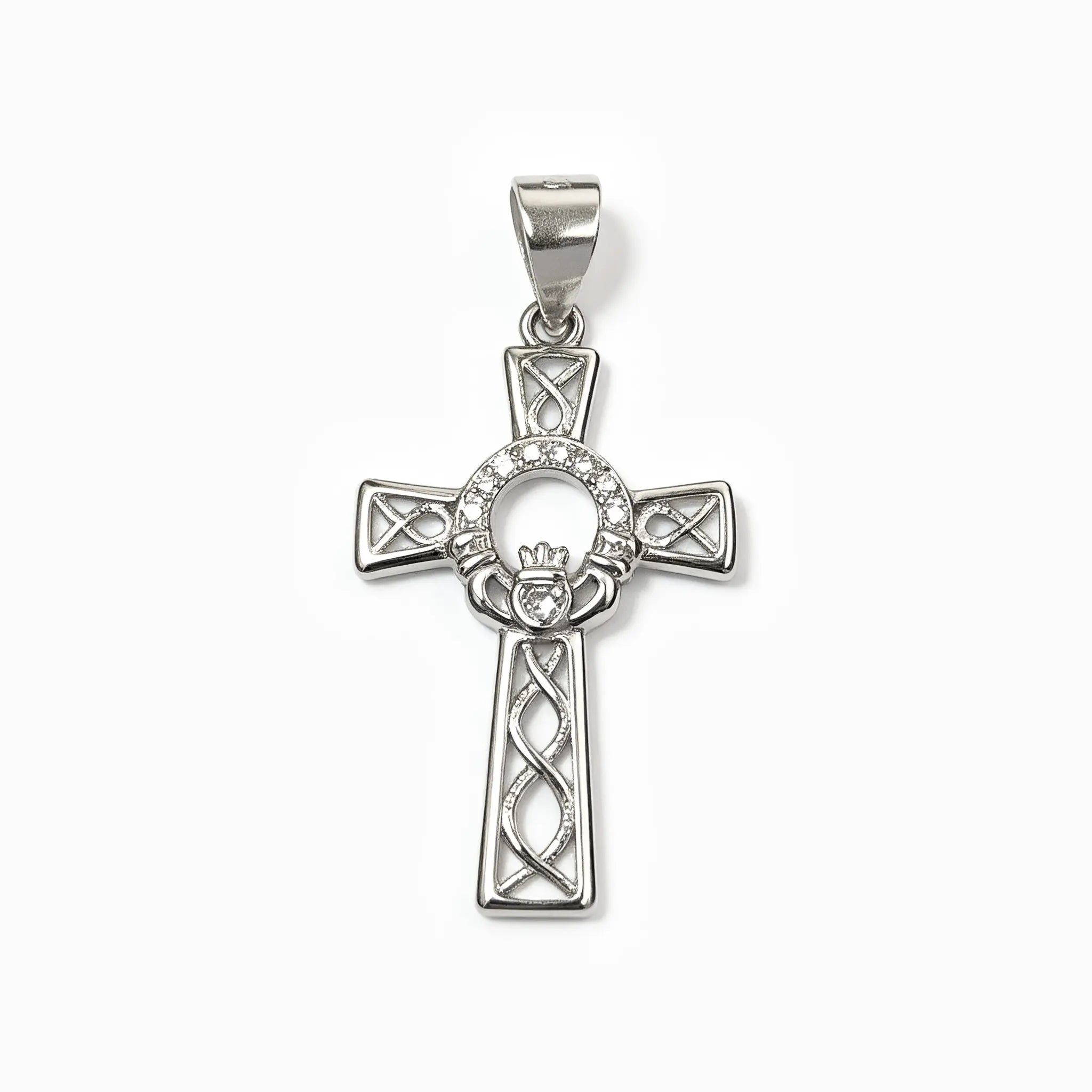 Dije con diseño de cruz troquelada en plata ley 925 