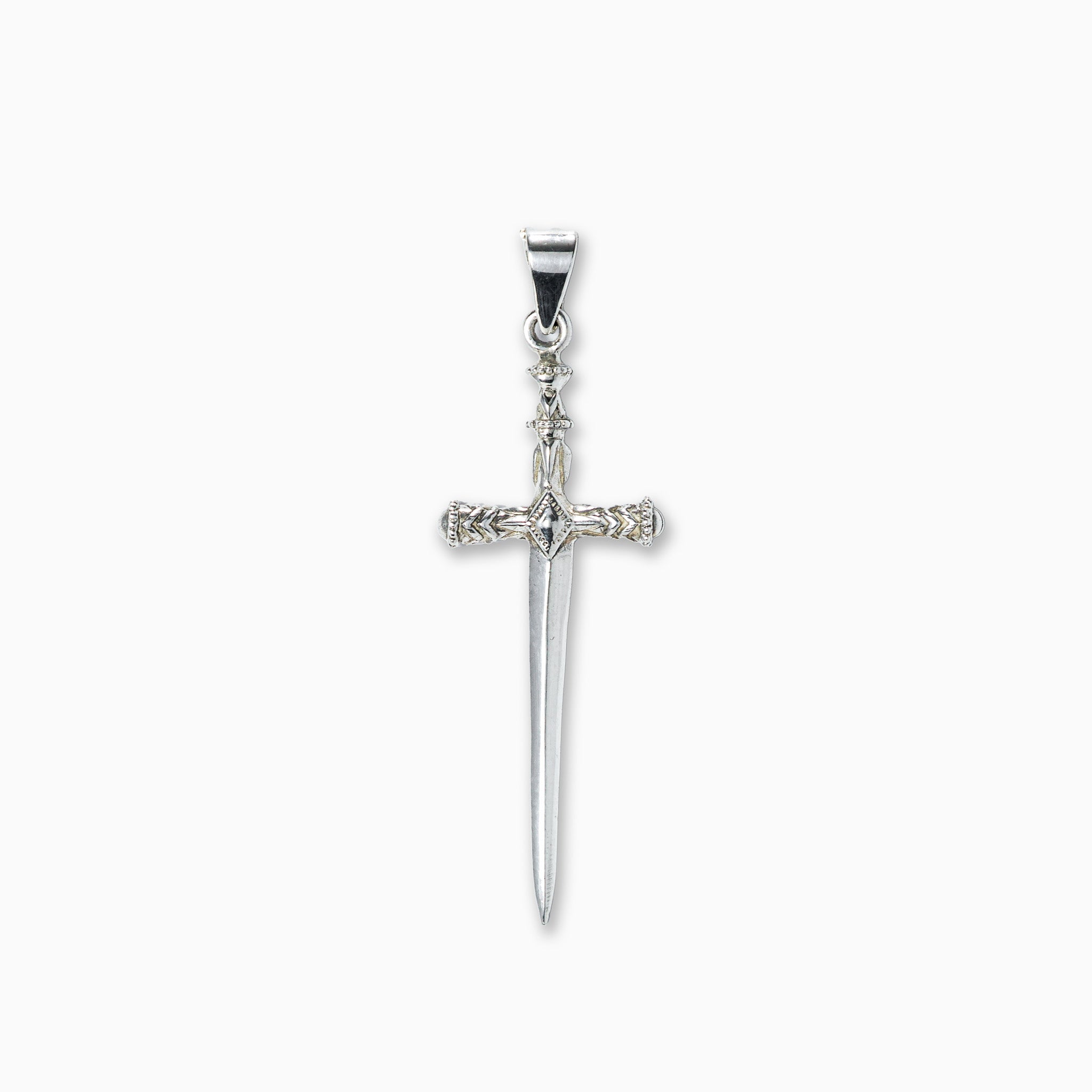 Dije de Espada Medieval en Plata Ley 925