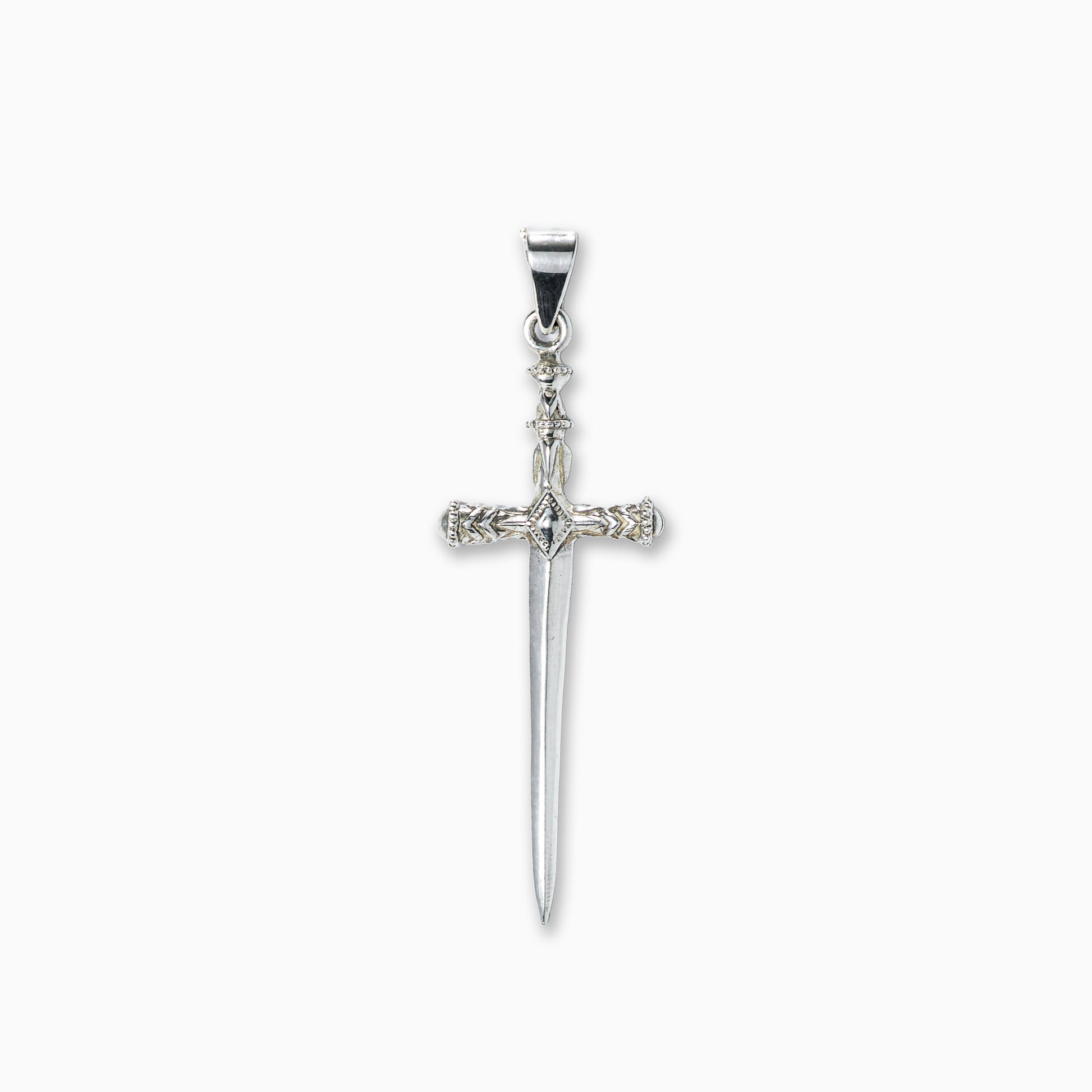 Dije de Espada Medieval en Plata Ley 925