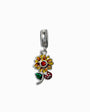 Charm colgante de flor en Plata Ley 925 con esmalte amarillo, centro de cirón rojo y detalle de mariquita sobre fondo blanco.