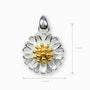 Dije en forma de girasol en plata ley 925 con baño en oro.