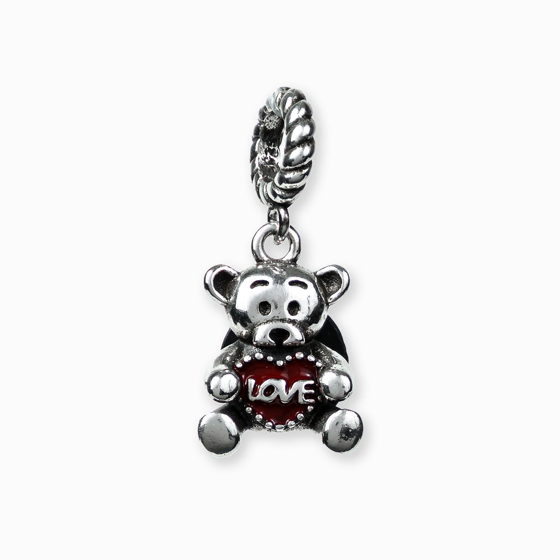 Dije de osito con grabado love en plata ley 925.