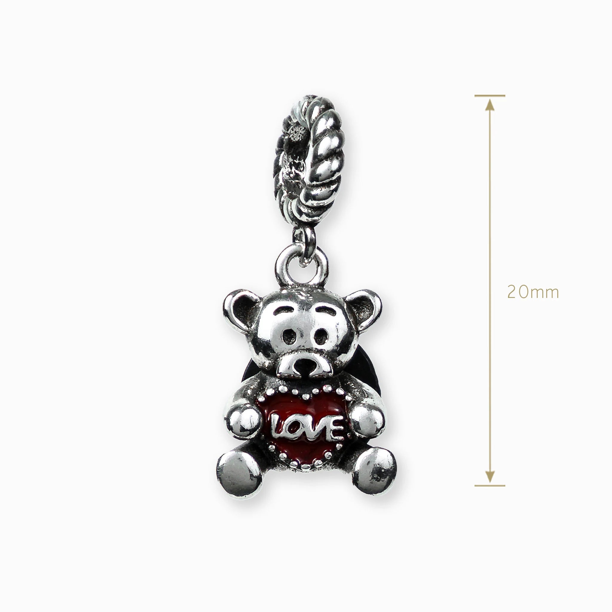 Dije de osito con grabado love en plata ley 925.