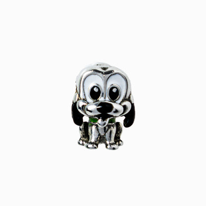 Charm pasador tridimensional con forma de perrito en Plata Ley 925 con detalles esmaltados en blanco, negro y verde.