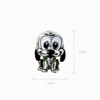 Charm pasador tridimensional con forma de perrito en Plata Ley 925 con detalles esmaltados en blanco, negro y verde.