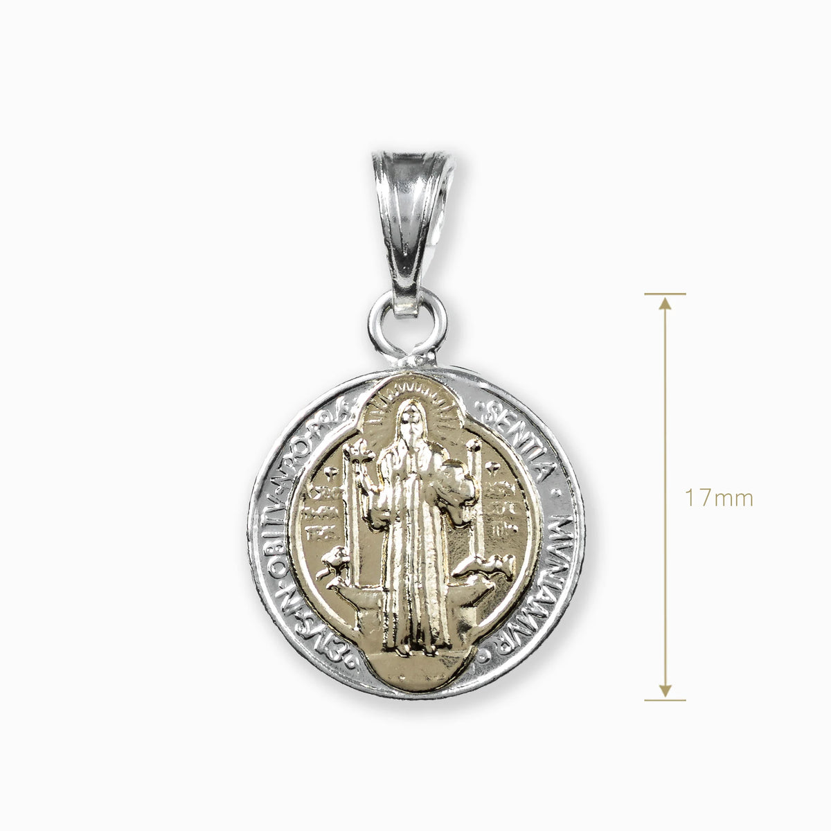Dije de la medalla de San Benito en plata ley 925 con baño en oro.