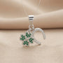 Dije de trébol y herradura de 8.8 mm en plata ley 925 con circones verdes y blancos